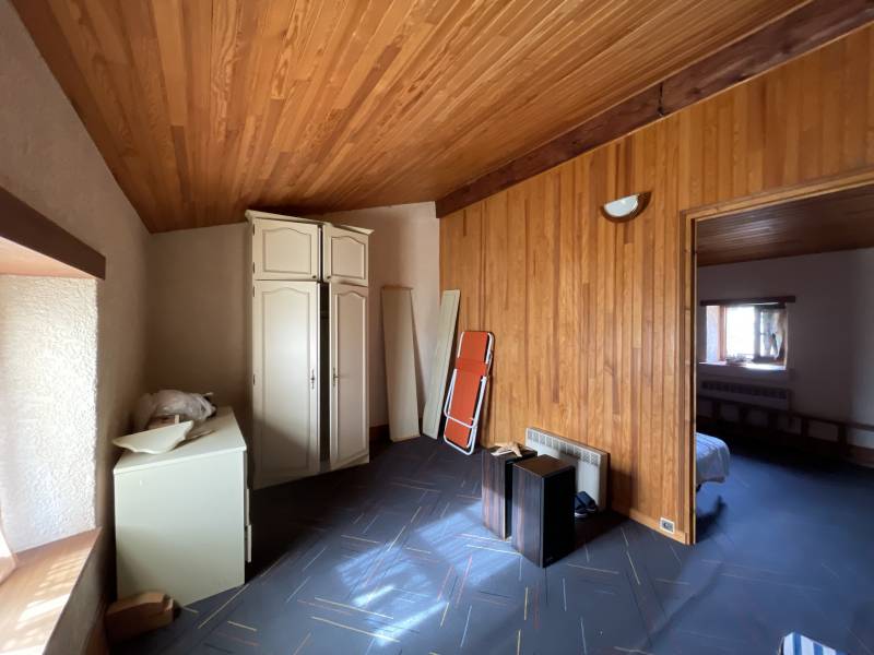 Maison de village de 96 m² avec garage indépendant à SAINT JULIEN MOLIN MOLETTE