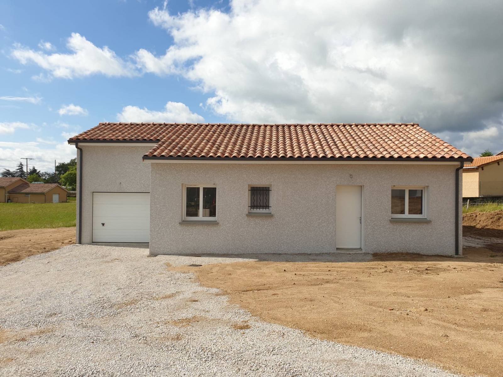 Maison de plain-pied proche centre Quintenas