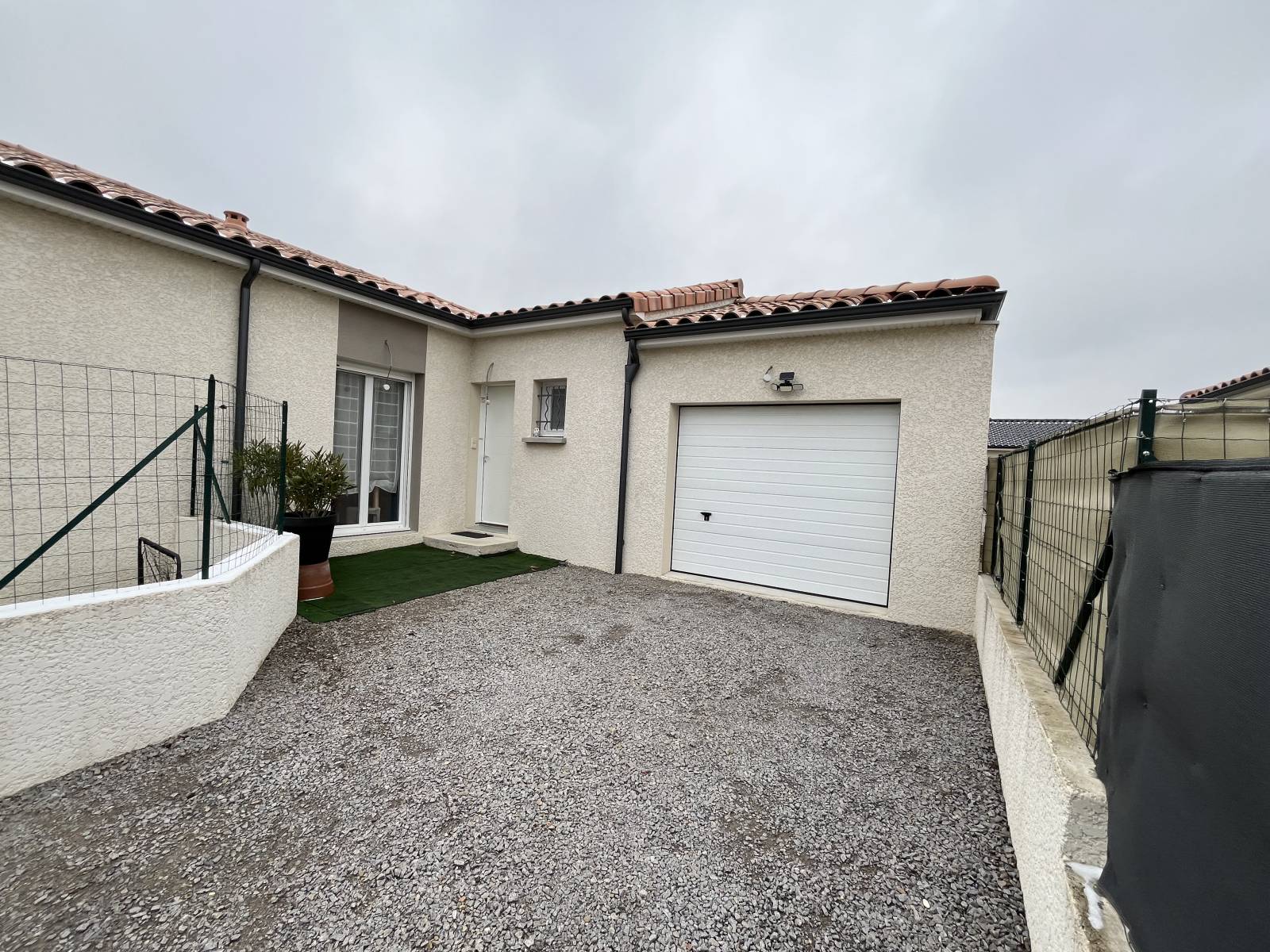 Villa F3 plain-pied de 79m² - ST CYR