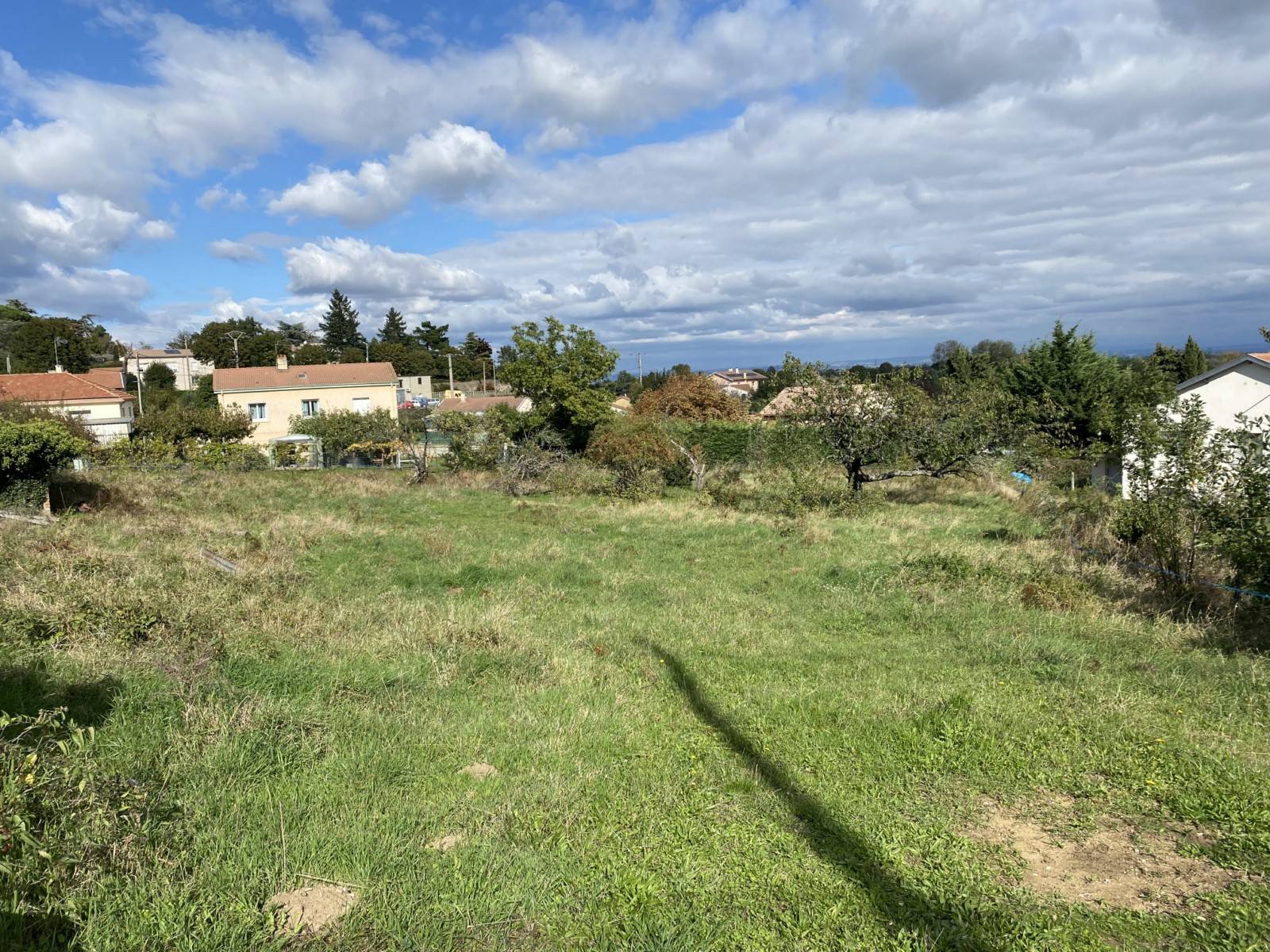 DAVEZIEUX - TERRAIN A BATIR - 1 484m²