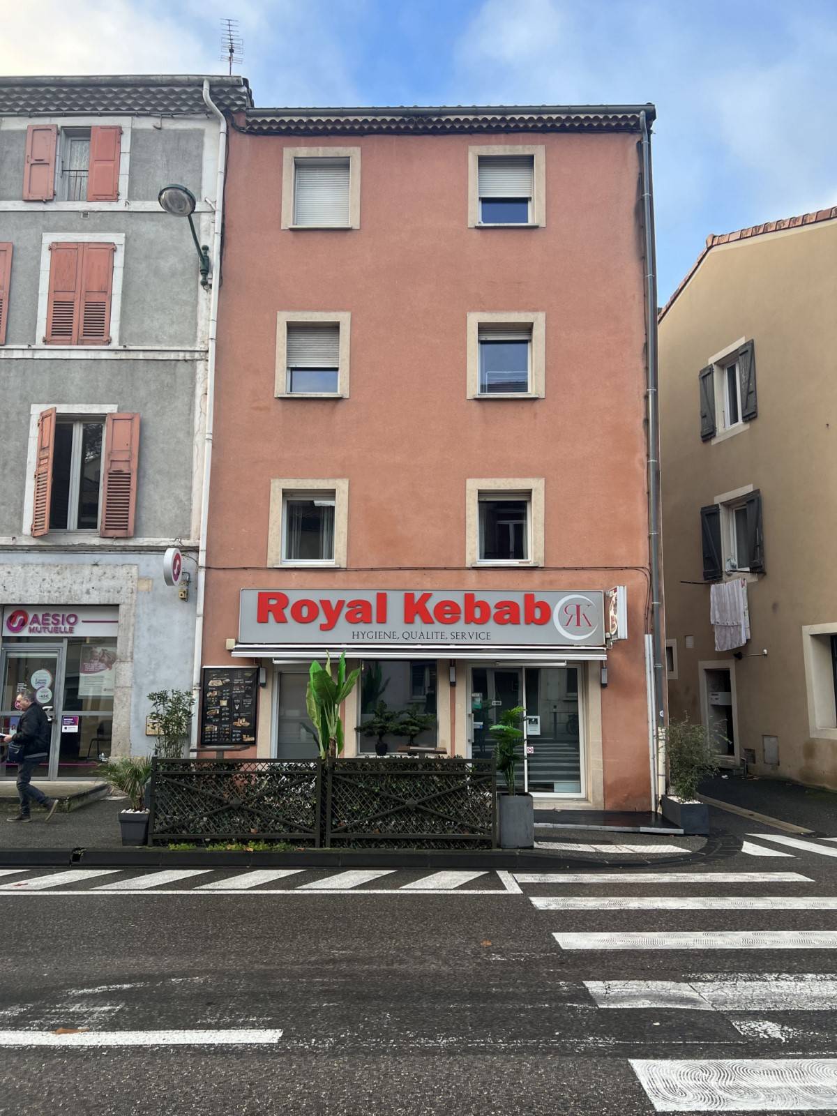 APPARTEMENT PROCHE DES QUAIS - TOURNON SUR RHONE - 44M2 - IDEAL INVESTISSEURS