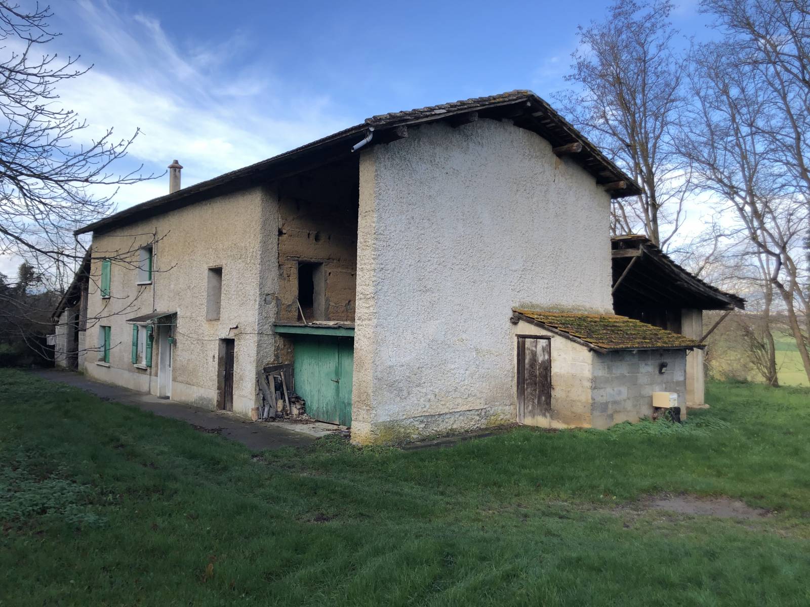 Ancienne ferme à réhabiliter à Anneyron