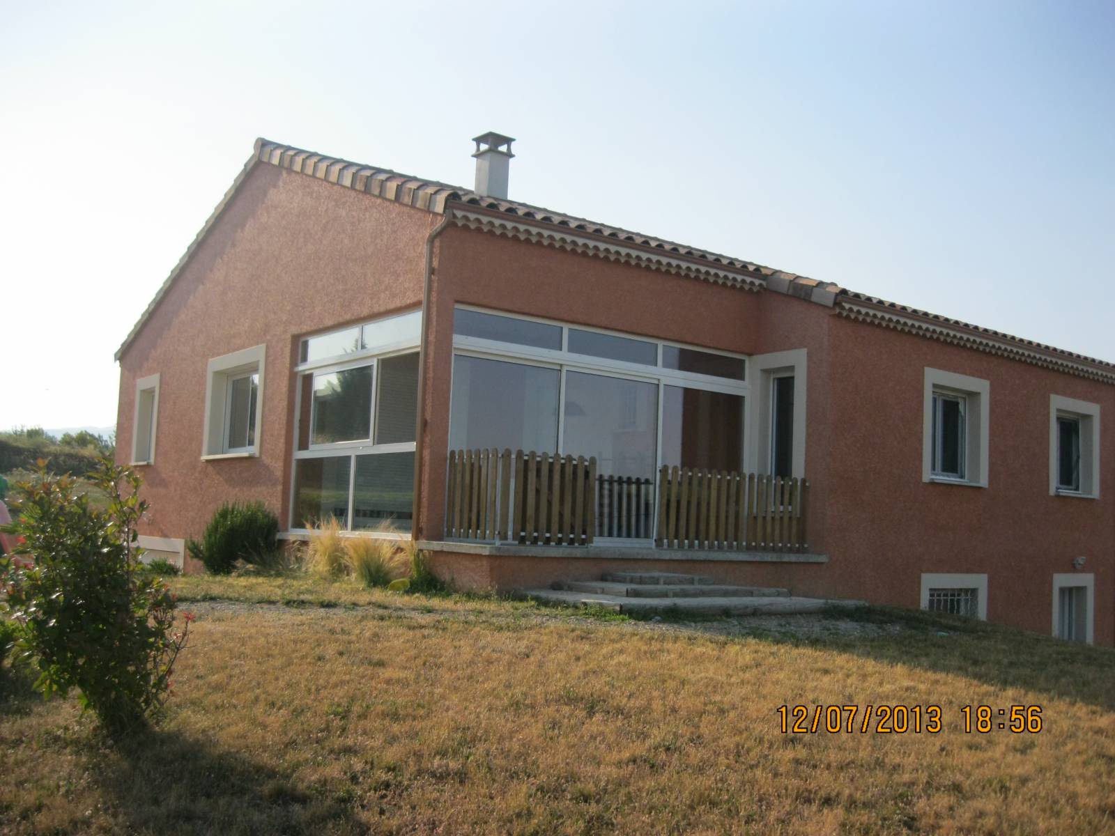 Villa récente - FELINES