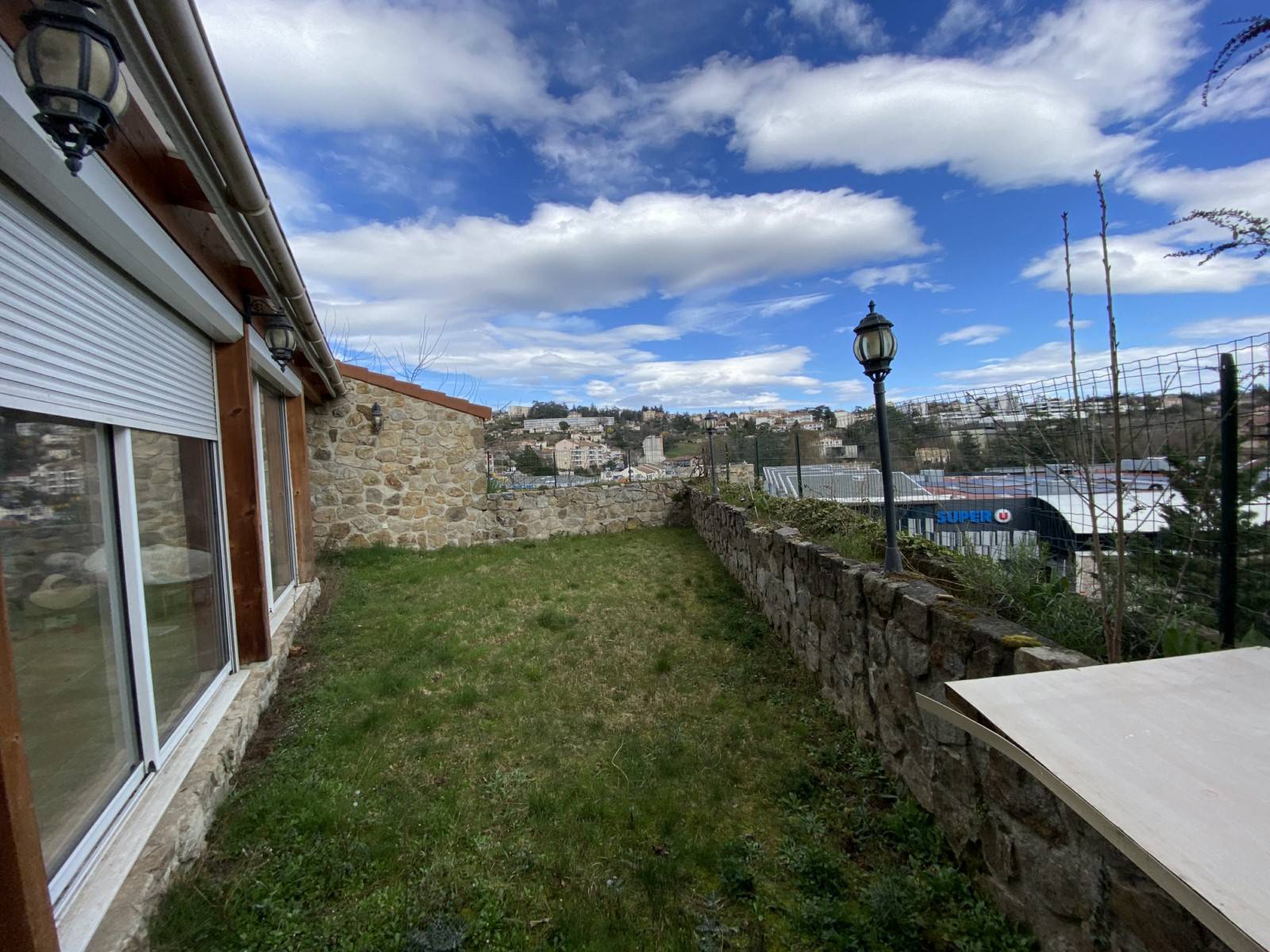 DUPLEX SPACIEUX 175m² AVEC JARDIN À ANNONAY