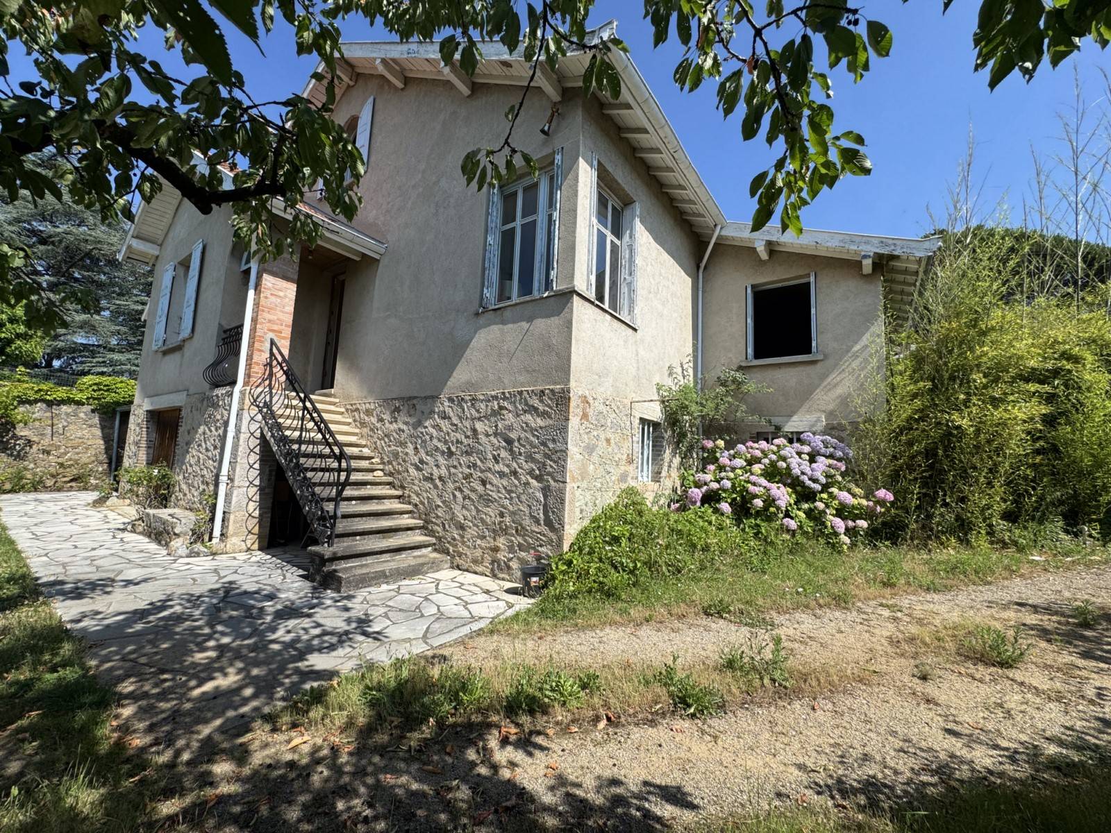 Maison 5 pièces 142m² sur 1380m² de terrain à ANNONAY