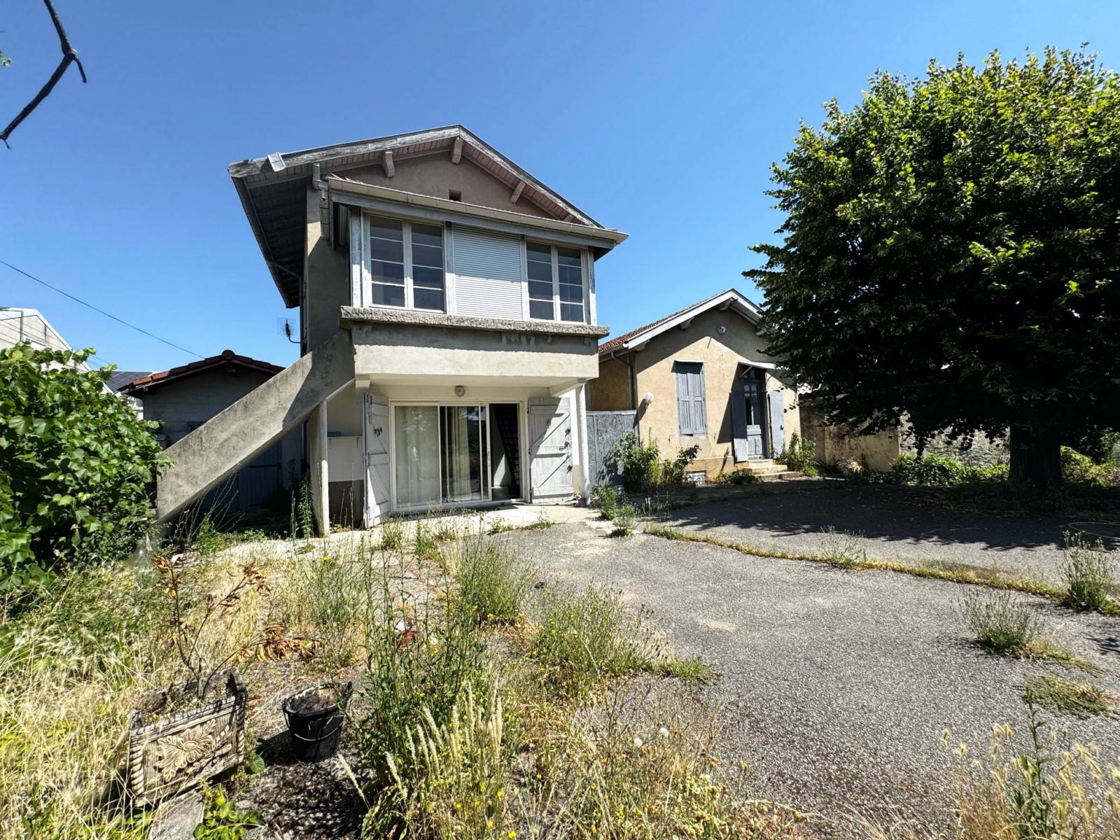 Ténement immobilier composé de deux maisons avec terrain à ANNONAY