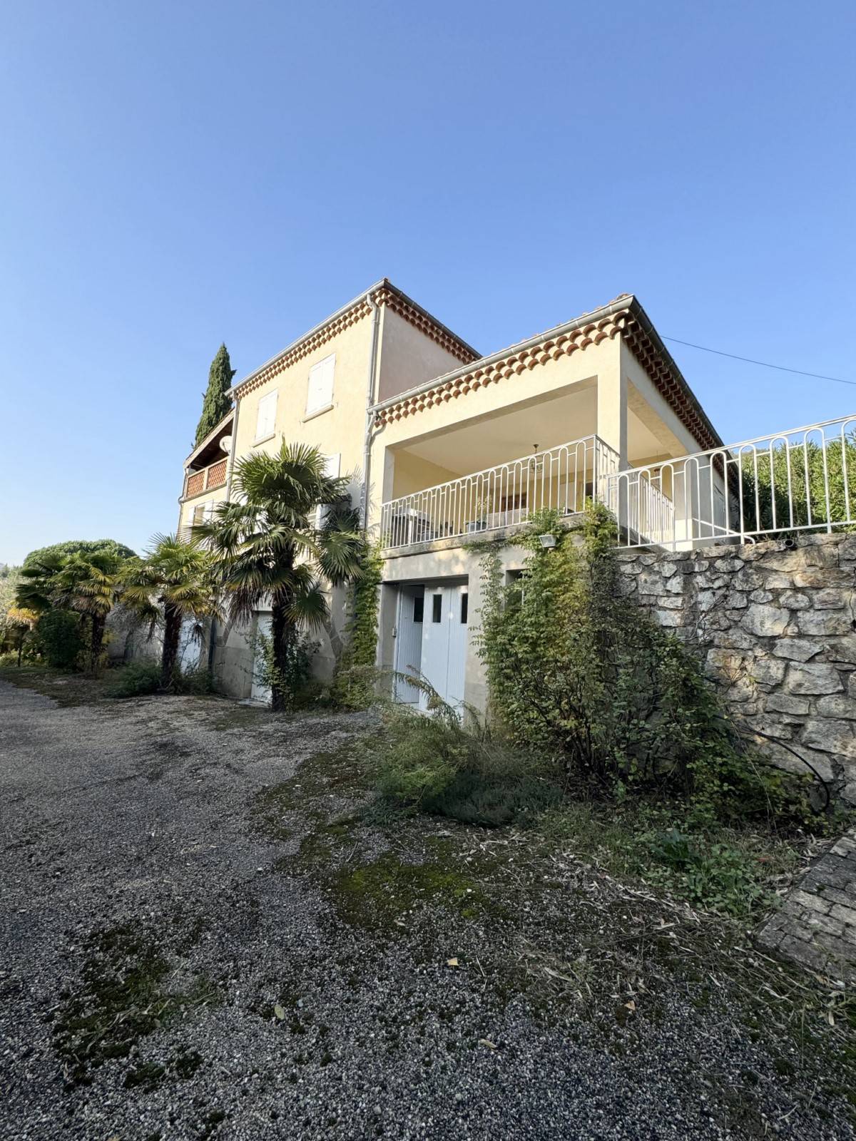 Propriété de caractère à ANDANCE : 11 920 m² de terrain et un potentiel exceptionnel