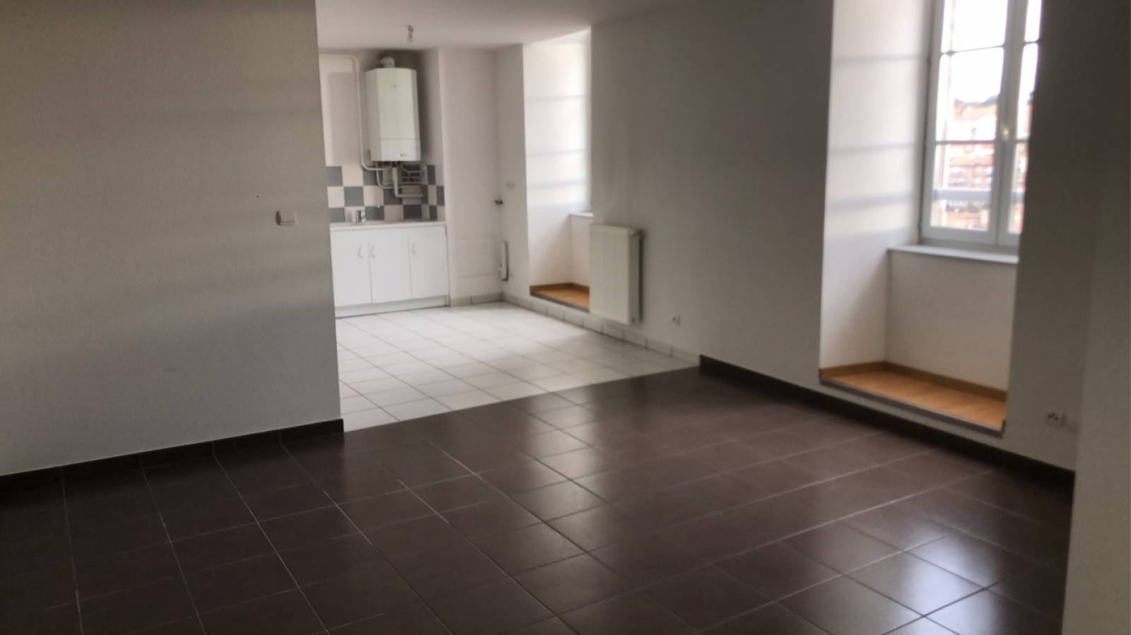 APPARTEMENT T3 SUR ANNONAY PROCHE CHAMP DE MARS