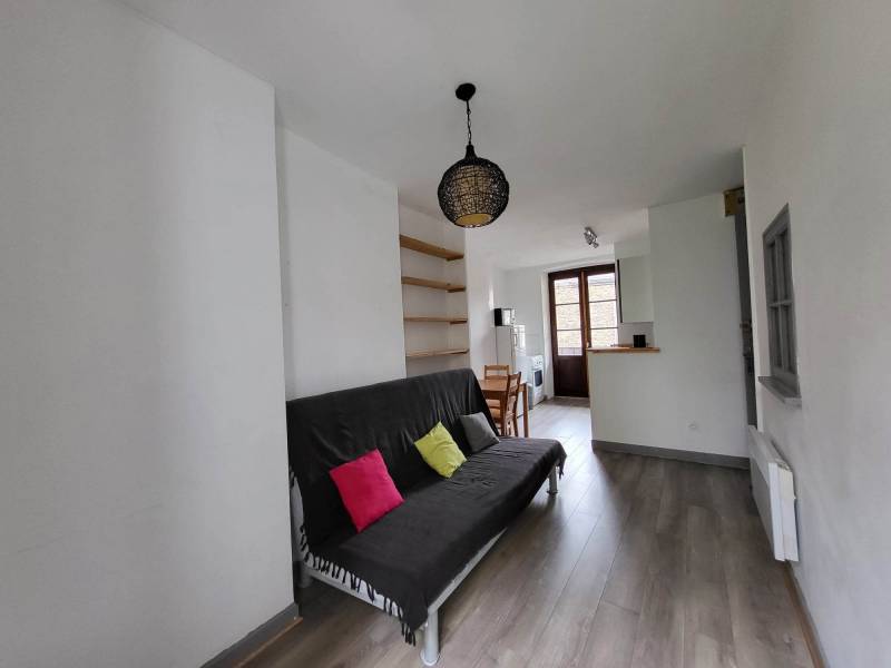 Studio avec balcon centre Annonay