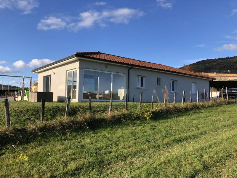  Maison récente de plain-pied avec 3 chambres