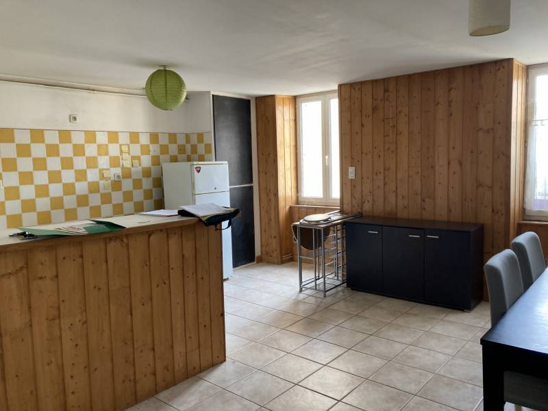 ANNONAY -  QUARTIER FONTANES - APPARTEMENT T3