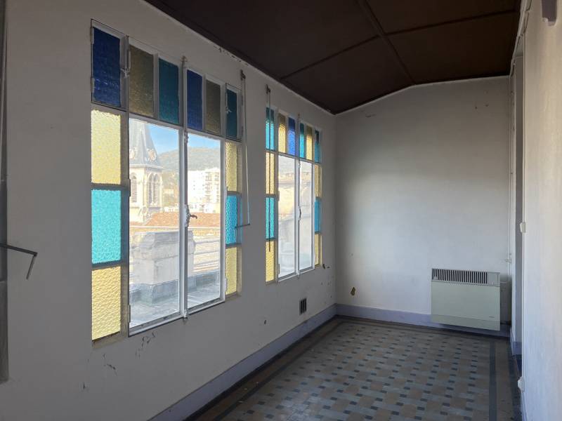 DUPLEX AVEC BALCON ET TERRASSE - HYPER CENTRE -  ANNONAY