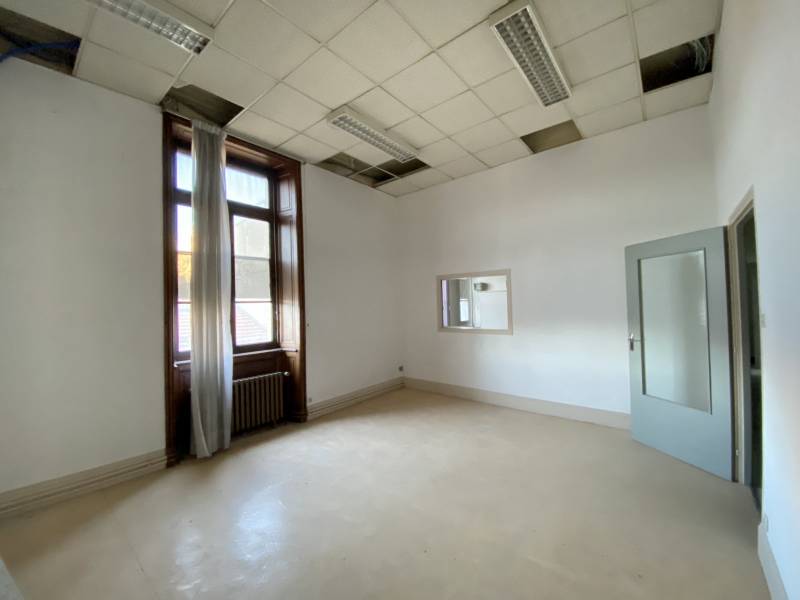 ANNONAY - APPARTEMENT 65 M² A REHABILITER
