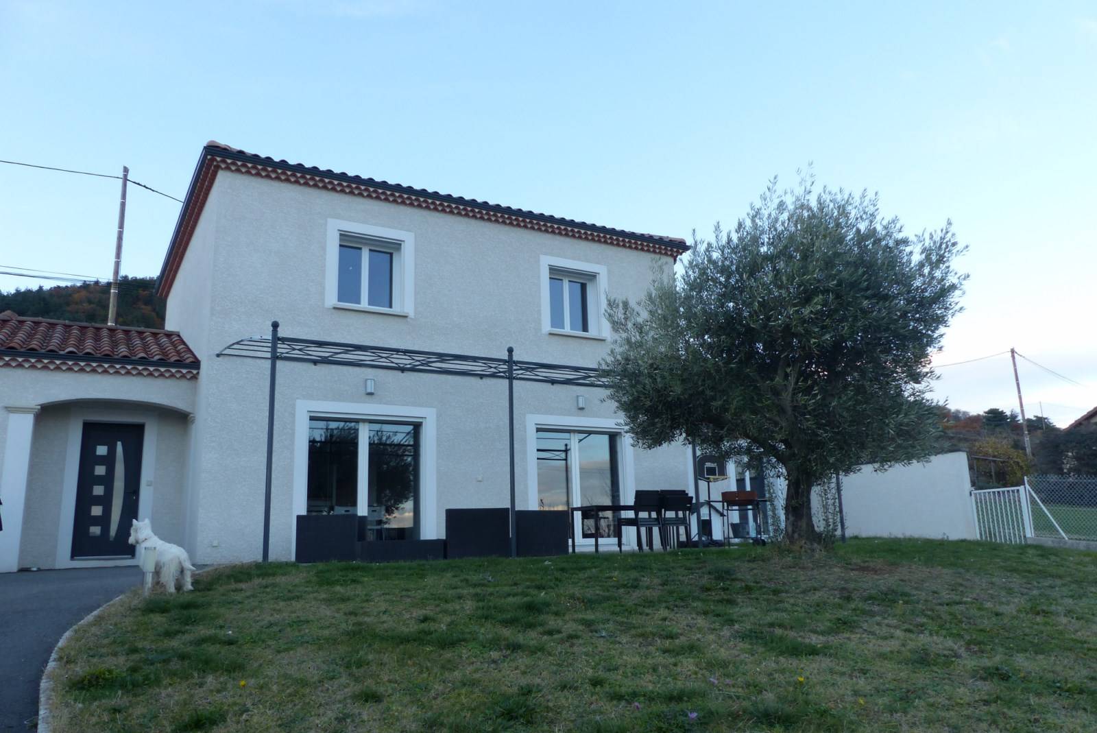 maison familiale maison 5 chambres villa plain pied maison avec piscine proche annonay maison pas cher annonay immobilier fnaim sia reynaud annonay eurosud immo grande maison moderne a st alban d'ay