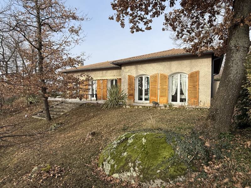 Maison - 162 m² - 6 pièces à DAVEZIEUX