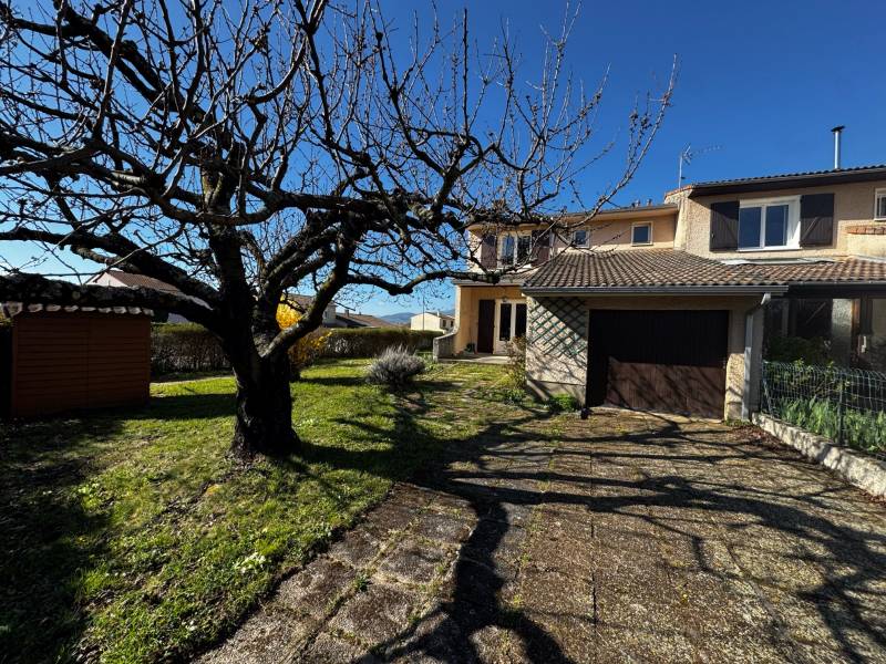 Maison 4 pièces 92m² avec terrain 575m²