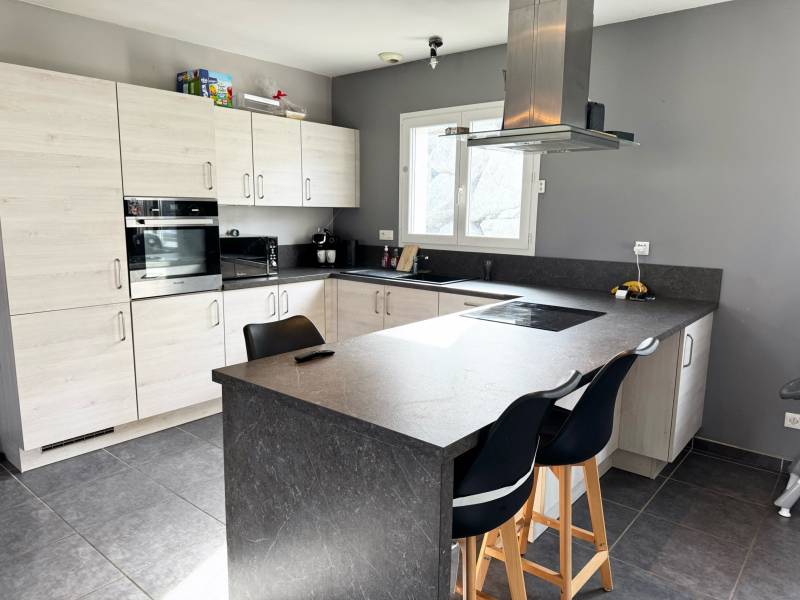 Villa 93m² avec 2 592m² de terrain à FELINES