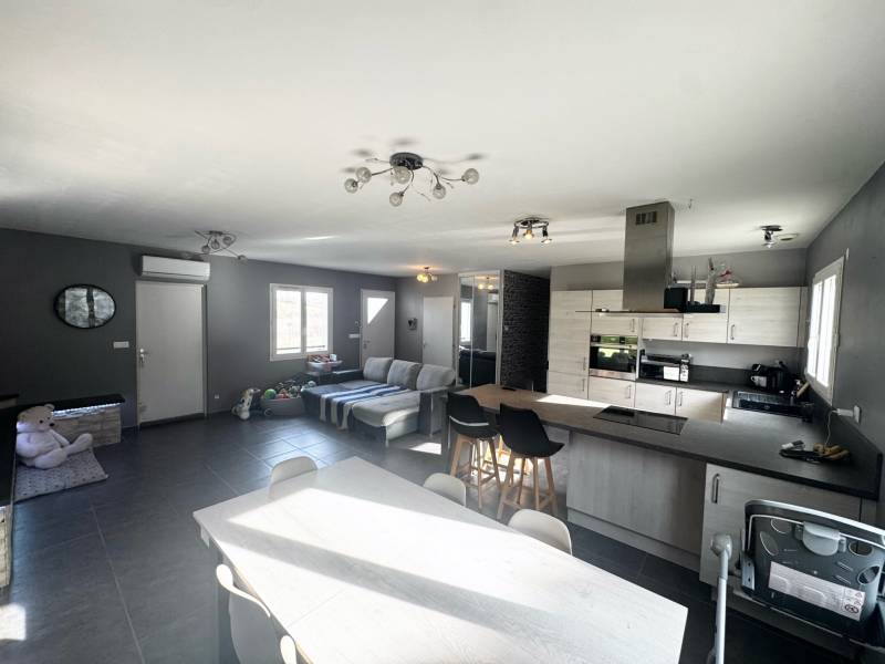 Villa 93m² avec 2 592m² de terrain à FELINES