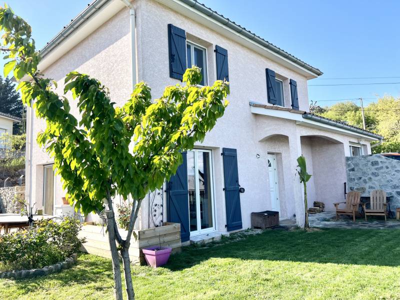 Maison 4 pièces 90m² avec terrain de 548m²