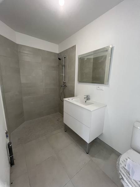 Maison mitoyenne T4 neuve en plein centre d'Anneyron