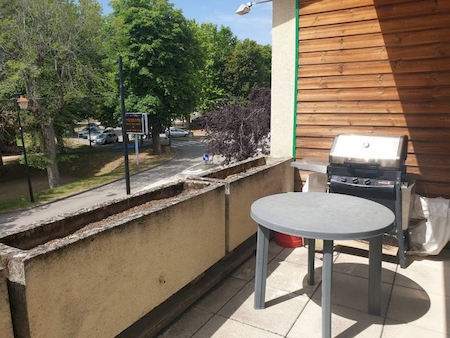 Appartement avec terrasse et place de parking