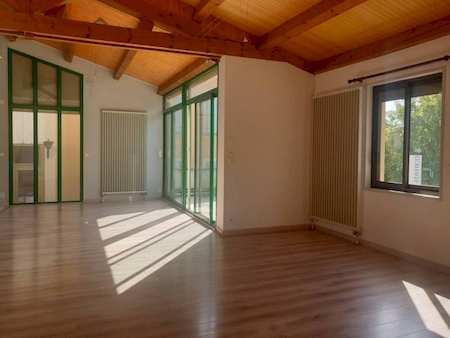 Appartement avec terrasse et place de parking