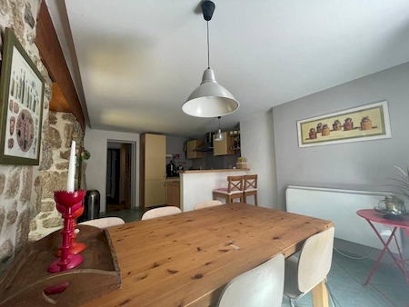 Maison de hameau en pierre 133m² avec terrasse à ROIFFIEUX
