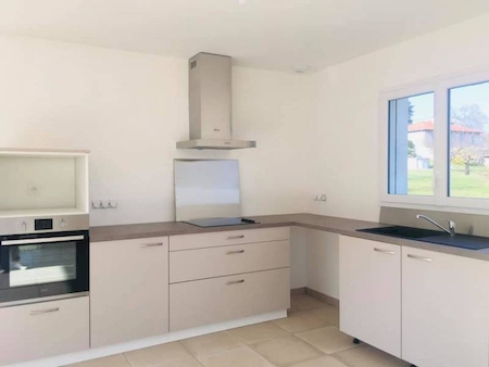 VILLA NEUVE EN LOCATION POUR PETITE FAMILLE À ANNONAY