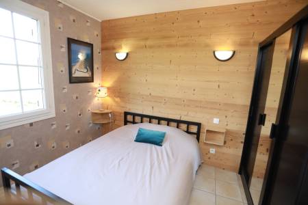 Maison meublée de 132.40m² avec piscine sur la commune de Félines