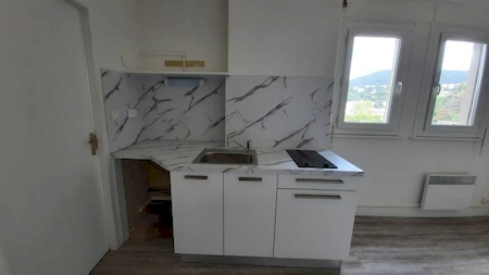 Studio centre-ville ANNONAY proche lycées