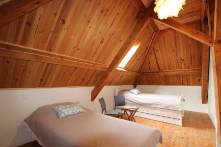 Maison meublée de 132.40m² avec piscine sur la commune de Félines