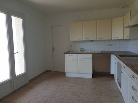 Maison à louer 4 chambres avec terrain Vernosc-les-Annonay