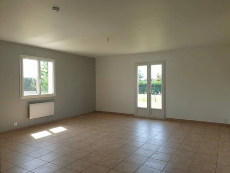 Maison à louer 4 chambres avec terrain Vernosc-les-Annonay