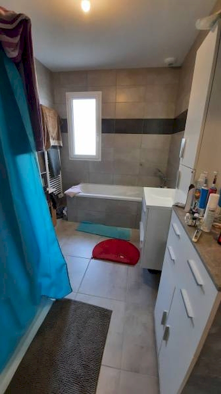 Villa neuve 3 chambres avec terrain proche autoroute - FELINES