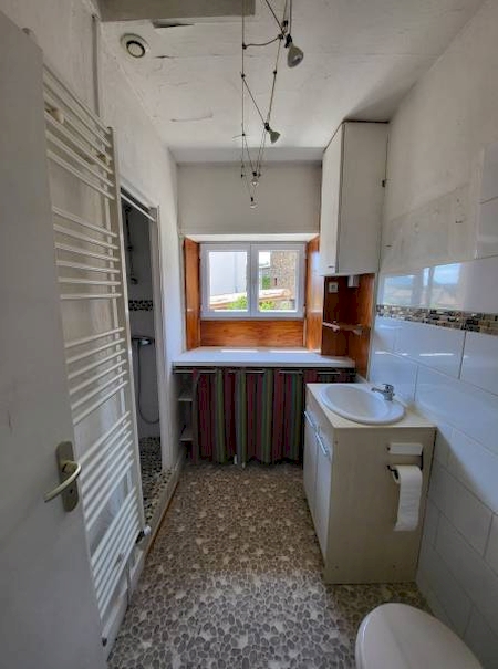 Maison de campagne avec vue et piscine en Ardèche