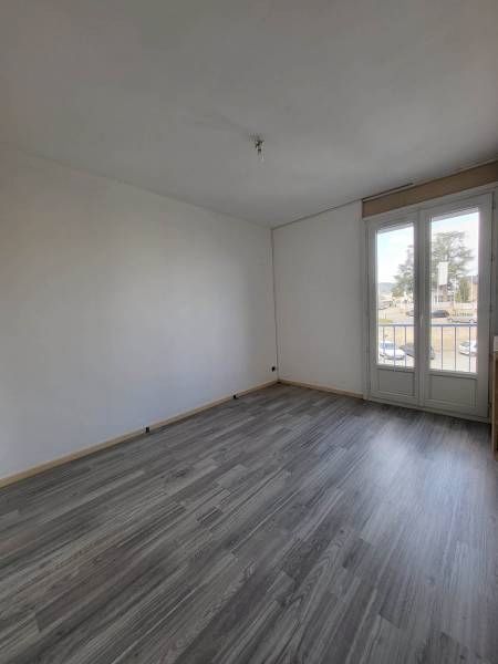 Appartement BEL AIR avec balcon garage et cave