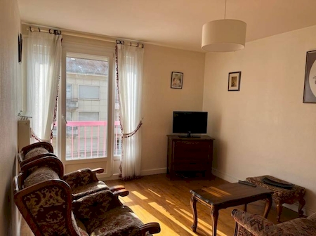 CENTRE ROUSSILLON, T2 MEUBLE