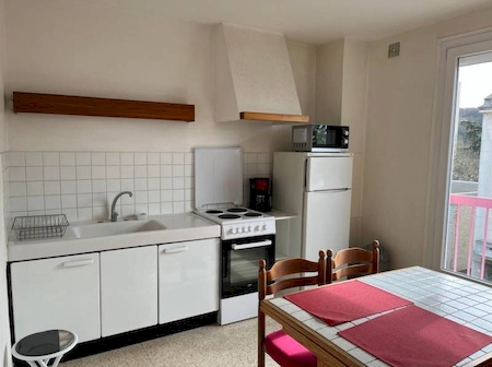 CENTRE ROUSSILLON, T2 MEUBLE