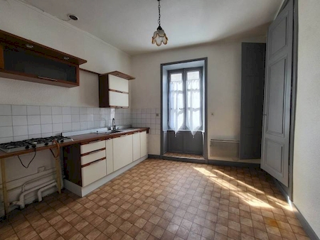 Appartement en plein centre du village de Villevocance