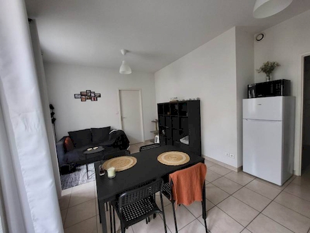 Appartement T2 proche centre-ville et hôpital