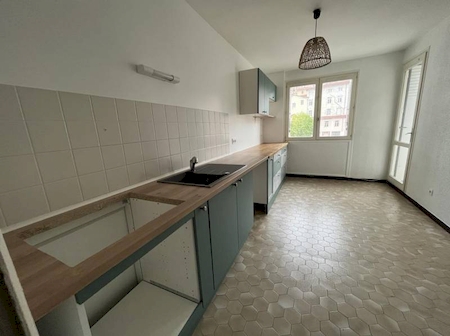 Appartement type 3 avec balcon et ascenseur