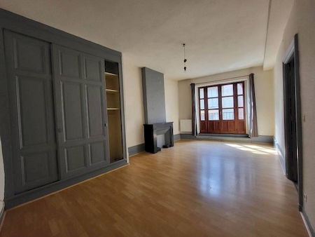 Appartement en plein centre du village de Villevocance