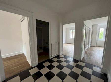 Appartement traversant et lumineux SAINT JULIEN MOLIN MOLETTE