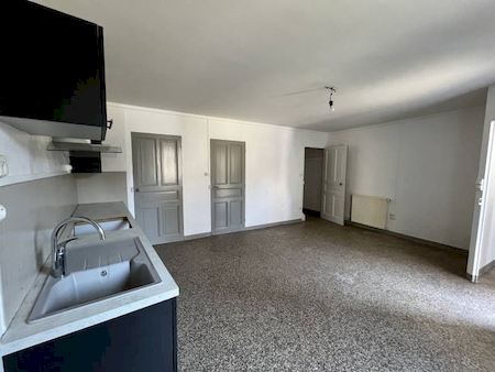 Centre Félines, Maison de village de 112m² avec terrain