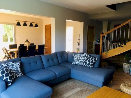 AU COEUR DU VILLAGE DE ROIFFIEUX- MAISON de 180m² avec 5 chambres.