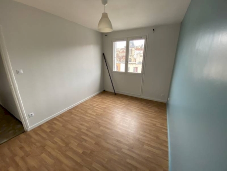 Appartement type 3 avec balcon et ascenseur