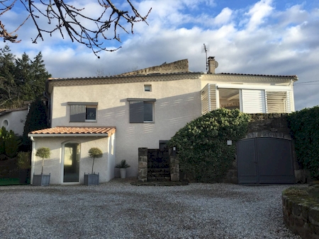 MAISON EN PIERRE 6 DAVEZIEUX AVEC PISCINE