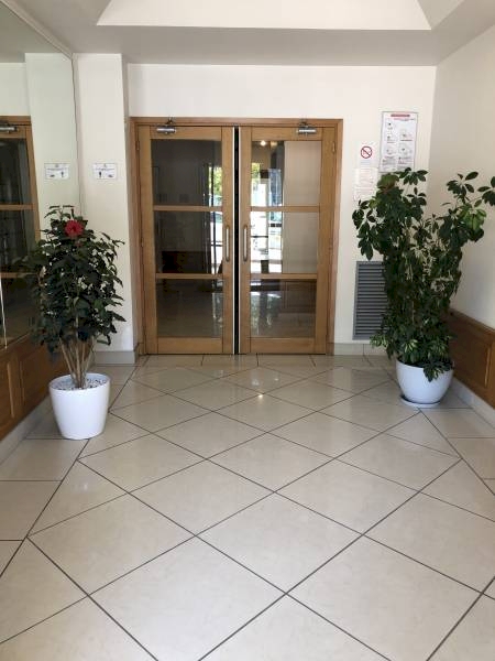 HALL ENTREE IMMEUBLE