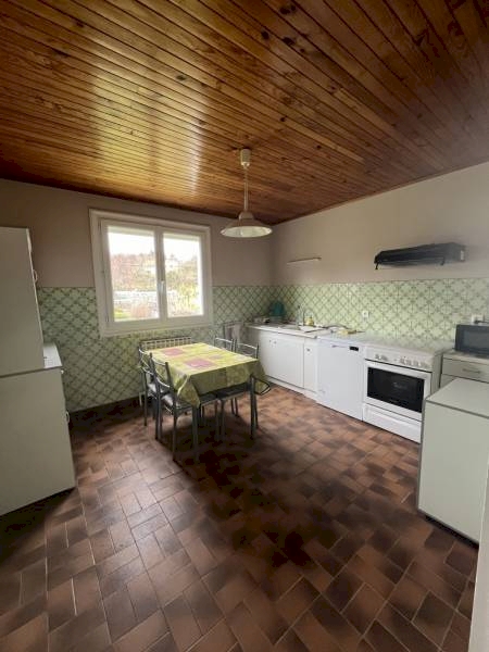 Maison 85m² avec sous-sol complet & terrain clos de 1650m² à ROIFFIEUX