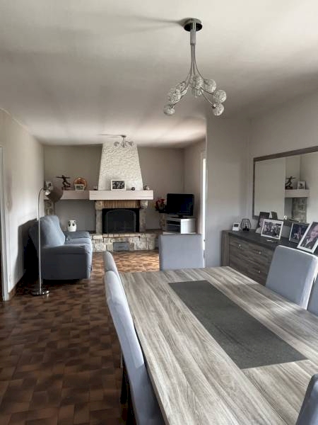 Maison 85m² avec sous-sol complet & terrain clos de 1650m² à ROIFFIEUX